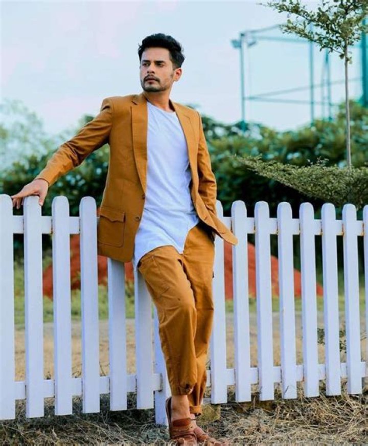 Shardul Pandit Height, Weight, Net Worth, Age, Birthday, Wikipedia, Who, Instagram, Biography