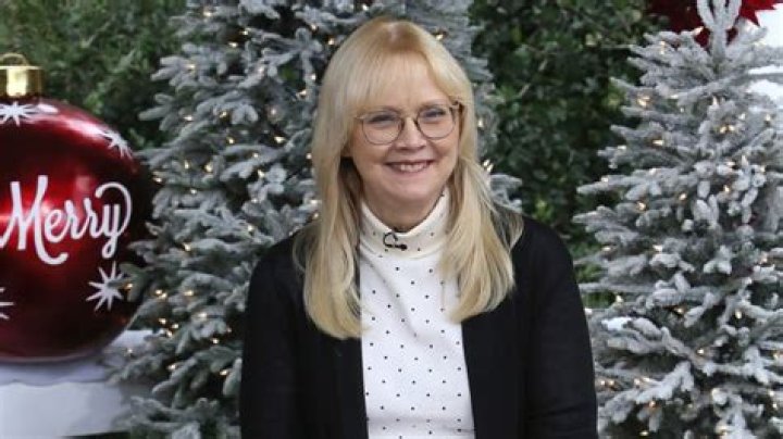 Shelley Long Net Worth | Celebrity Net Worth