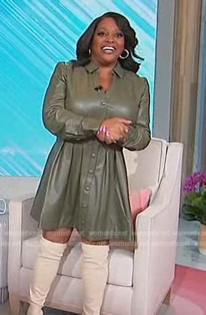 Sherri Shepherd’s Leather Skirt On ‘Wendy Williams’ Show After Surgery – Hollywood Life