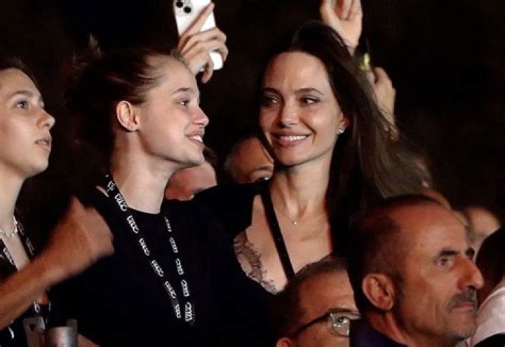 Shiloh & Angelina Jolie At Concert In Rome: Photos – Hollywood Life