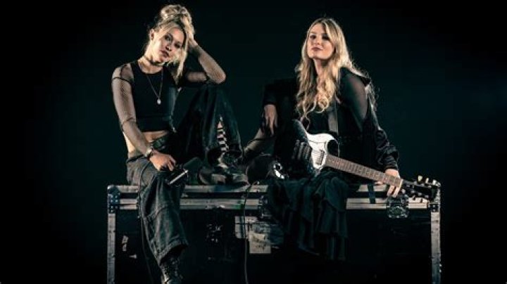 Sibling Duo The Pretty Wild Leans Country-Rock In Breakup Banger “On The Rocks” (Exclusive) – Celeb Secrets