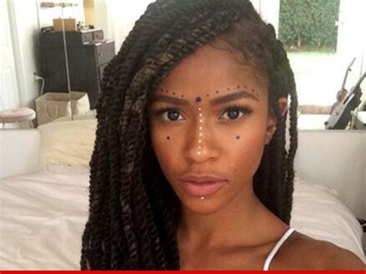 Simone Battle - Bio, Age, Wiki, Facts and Family