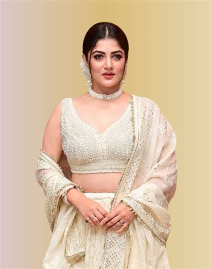 Srabanti Chatterjee - Bio, Age, Wiki, Facts and Family