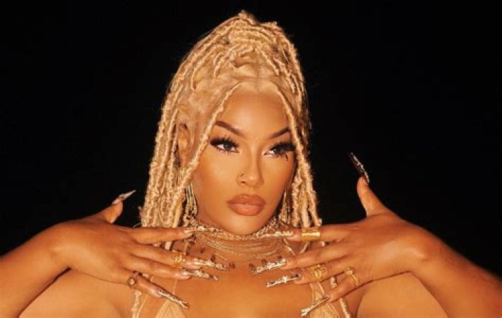 Stefflon Don Height, Weight, Age, Boyfriend, Family, Facts, Biography