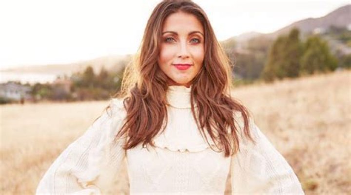 Storage Wars Mary Padian. Net Worth, Husband, Age, Wiki Bio