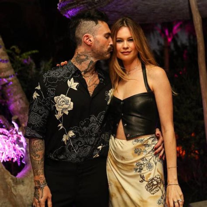 Sumner Stroh (webvideostar)-Wiki, Age, Net Worth, Biography , Spotify, TikTok, Facebook, Facts and Family