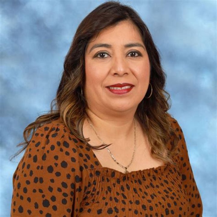 Sylvia Hernandez - Bio, Age, Wiki, Facts and Family