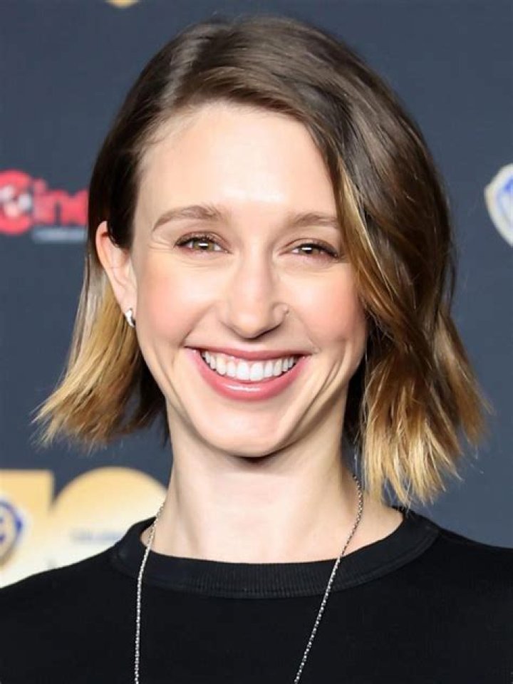 Taissa Farmiga Height, Weight, Age, Spouse, Family, Facts, Biography