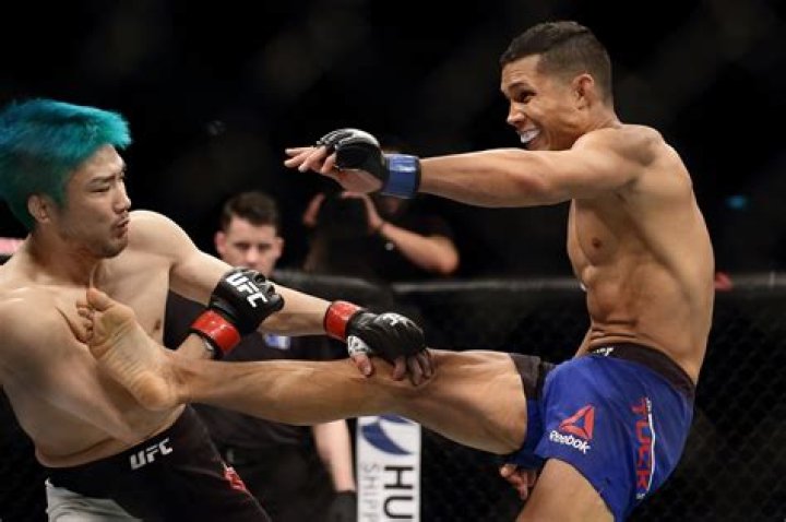 Takanori Gomi Net Worth | Celebrity Net Worth