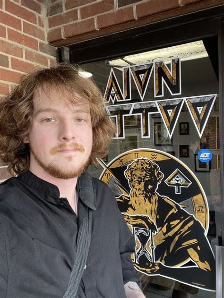 Tony Becker - Bio, Age, Wiki, Facts and Family