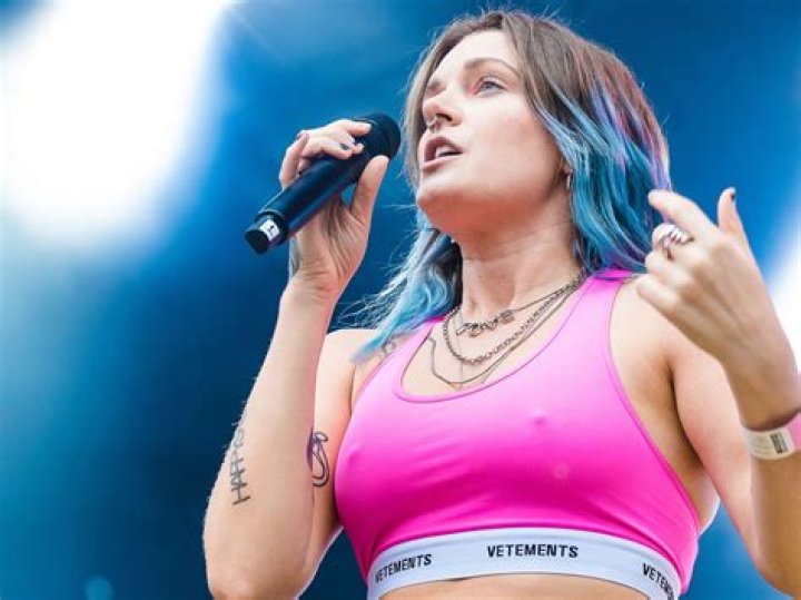 Tove Lo Height, Weight, Age, Boyfriend, Family, Facts, Biography