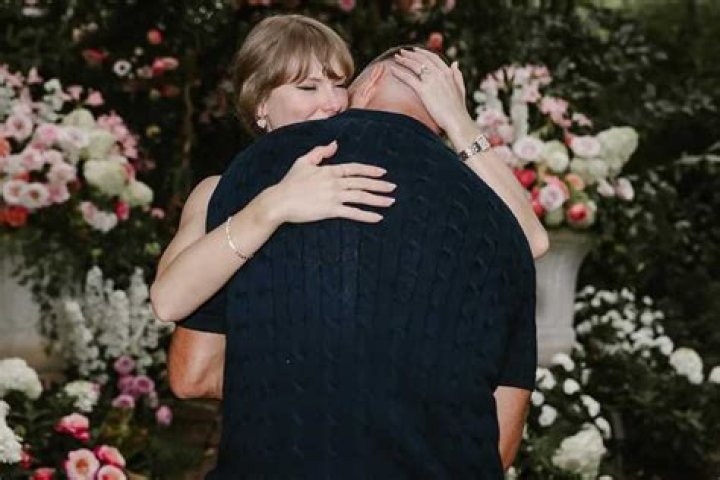 Travis Kelce Reportedly Flies to Australia to See Taylor Swift Perform After Super Bowl Win