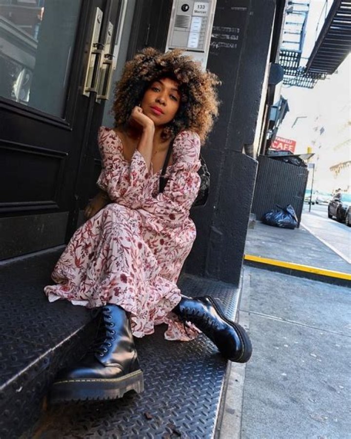 True Thompson, 2, Looks So Cute In $320 Burberry Dress & Kiddie Dr. Martens – See Cute Pics