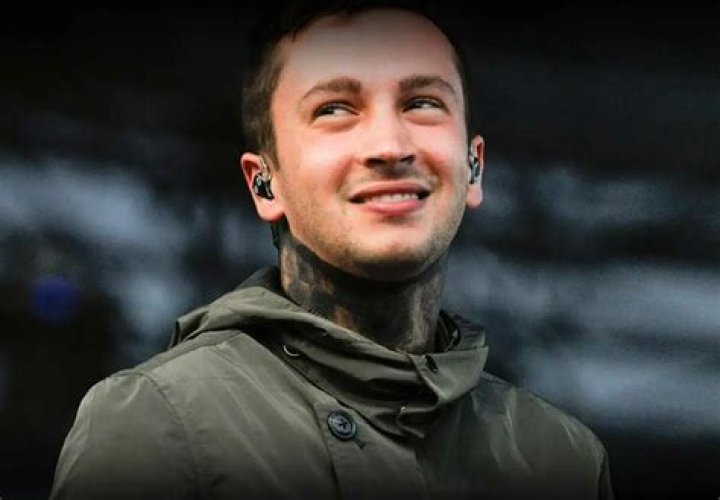 Tyler Joseph Height, Weight, Age, Spouse, Family, Facts, Biography
