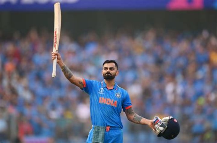 Virat Kohli Height, Weight, Age, Spouse, Family, Facts, Biography