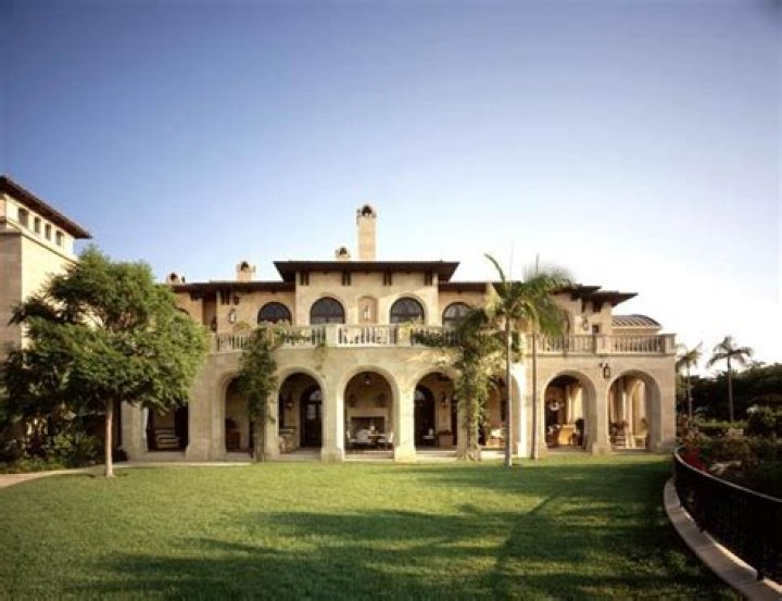 Where Does Eddie Murphy Live?