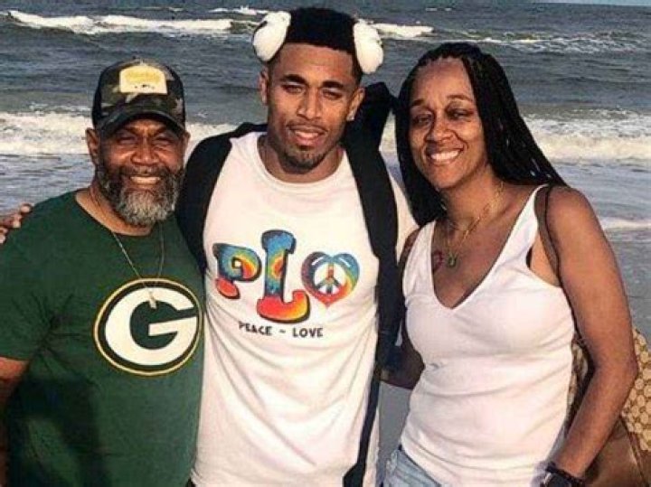 
Who are Jaire Alexanders Parents? Jaire Alexander Biography, Parents Name, Nationality and More 