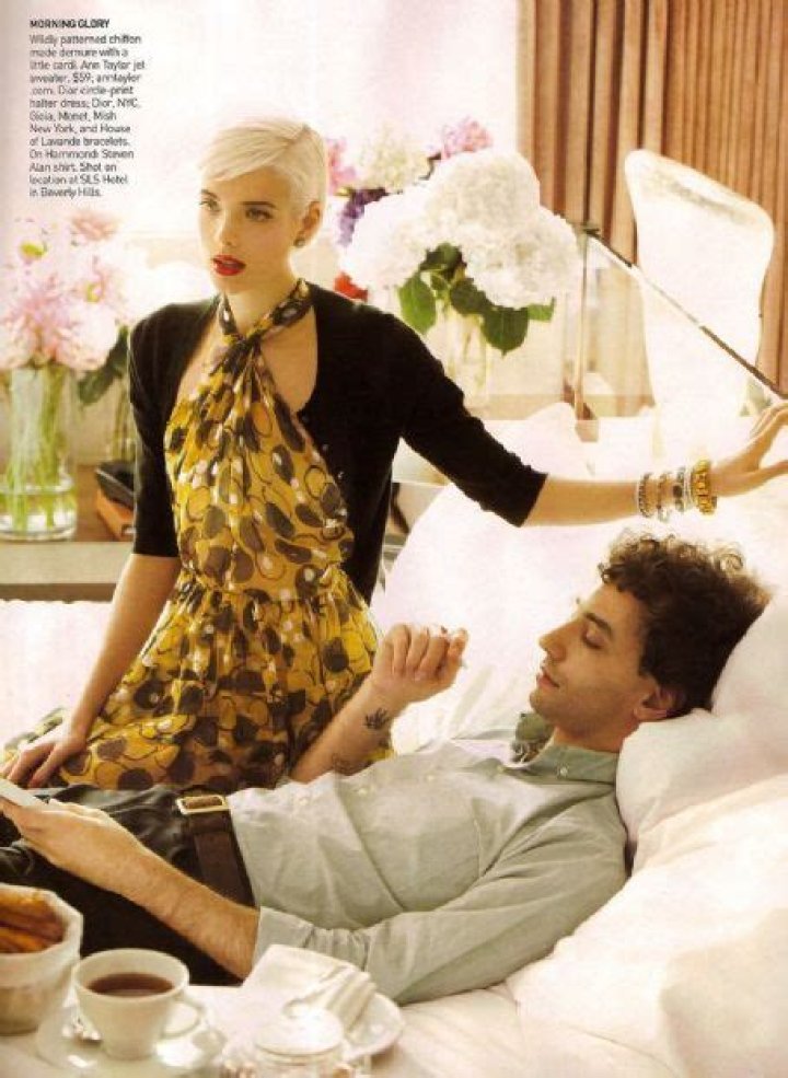 Who is Albert Hammond Jr. Dating Now