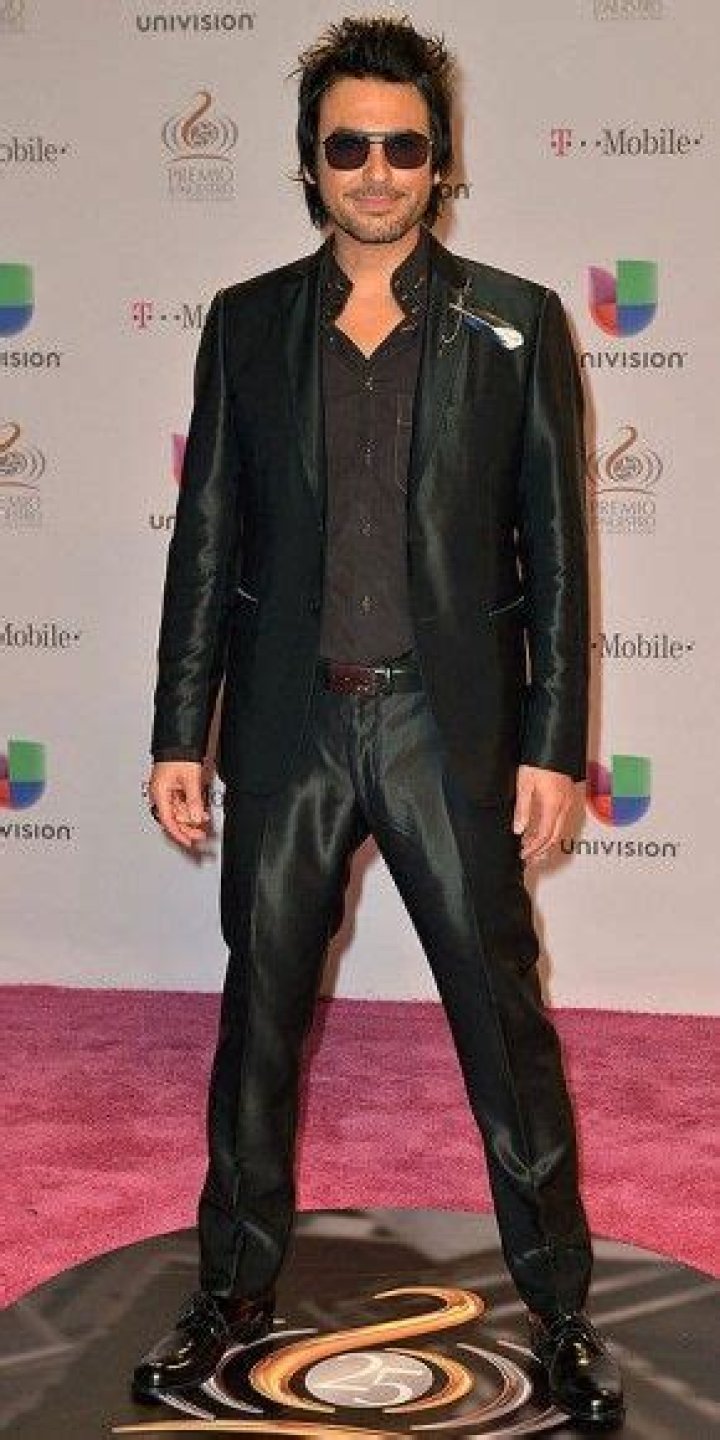 Who is Beto Cuevas Dating Now?