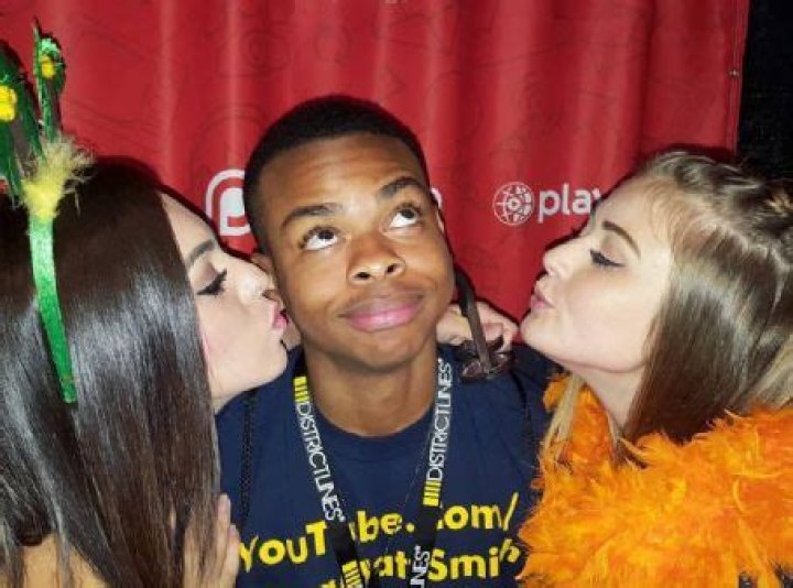 Who is DangMattSmith Dating Now