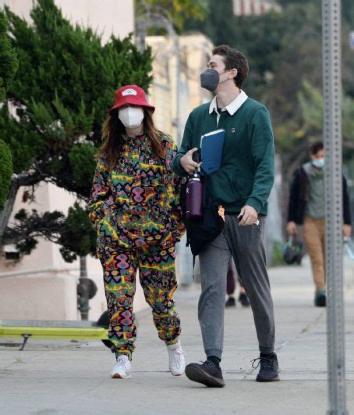 Who is Dylan Arnold Dating Now