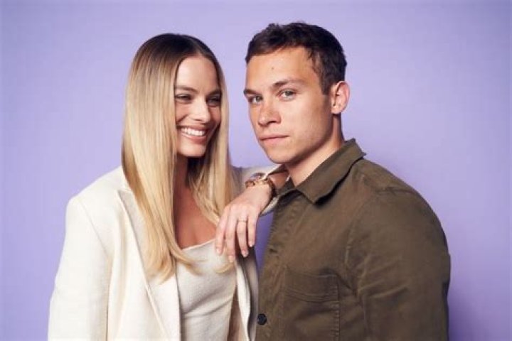 Who is Finn Cole Dating Now