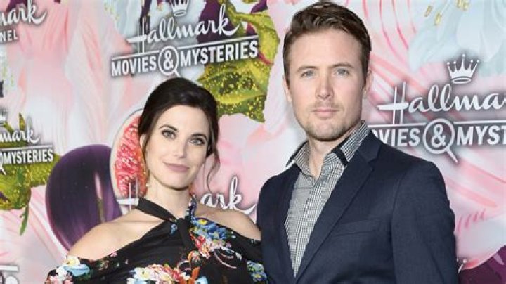 Who is John Reardon Dating Now