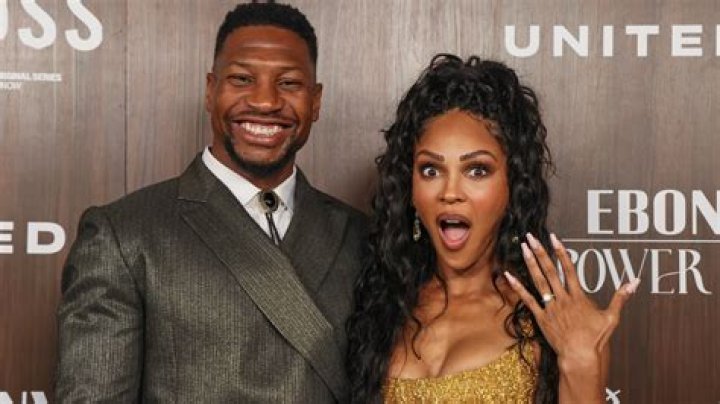 Who is Jonathan Islas Dating Now