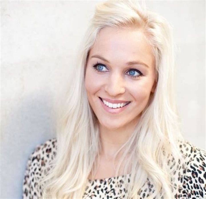 Who is Kerry-Lee Dewing Dating Now?