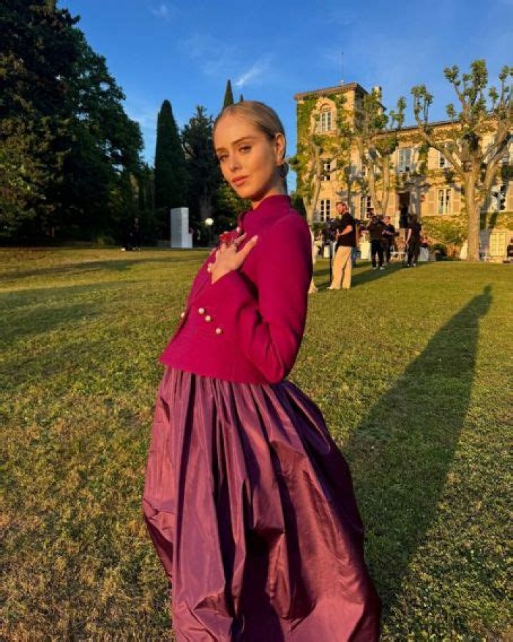 Who is Loreto Peralta Dating Now?