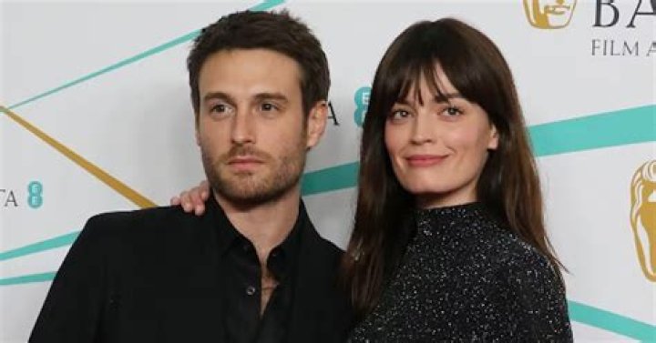 Who is Mily Alemán Portales Dating Now?