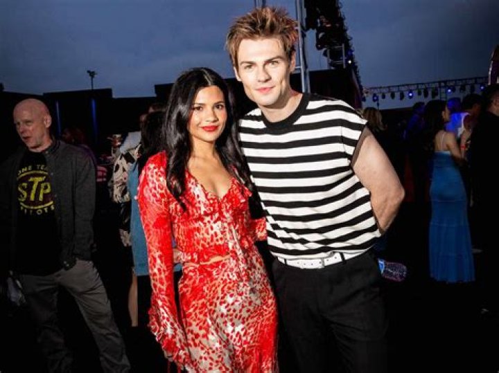 Who is Nikki Lane Dating Now