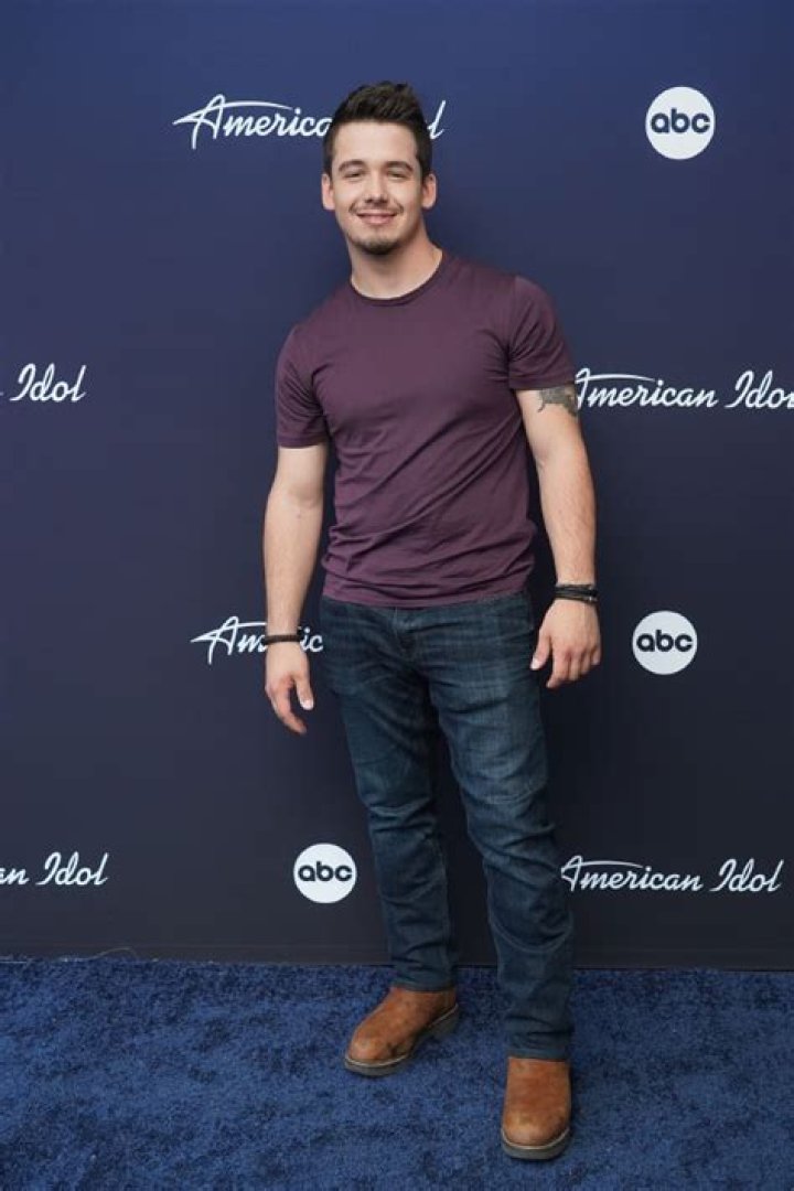 Who Is Noah Thompson? About The ‘American Idol’ Country Singer – Hollywood Life