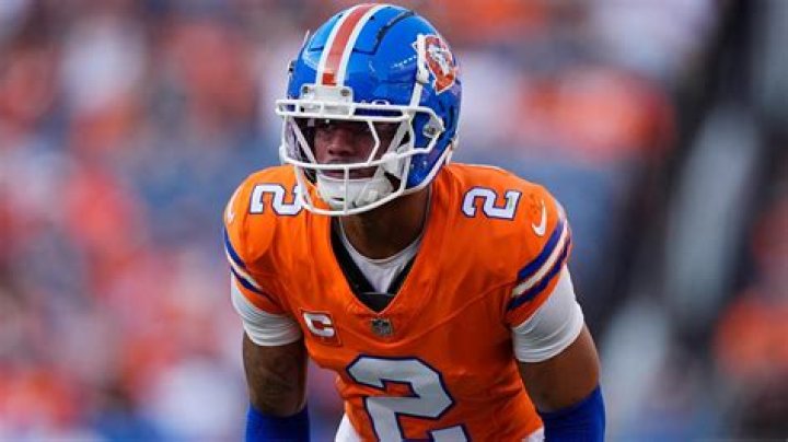 Who is Pat Valenzuela Dating Now