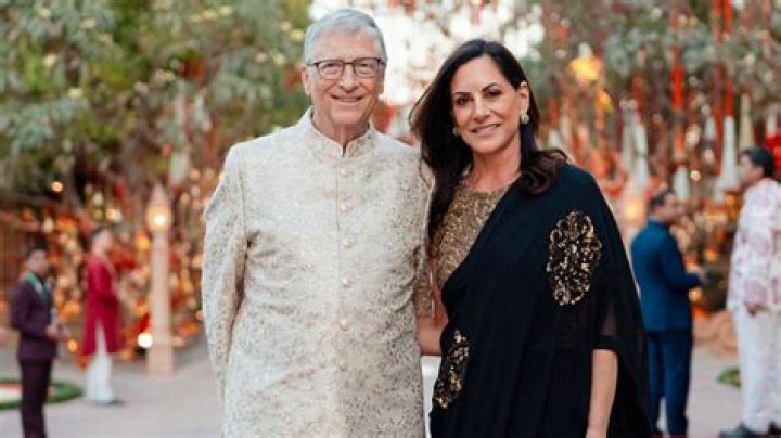 Who is Paula Hellens Dating Now?