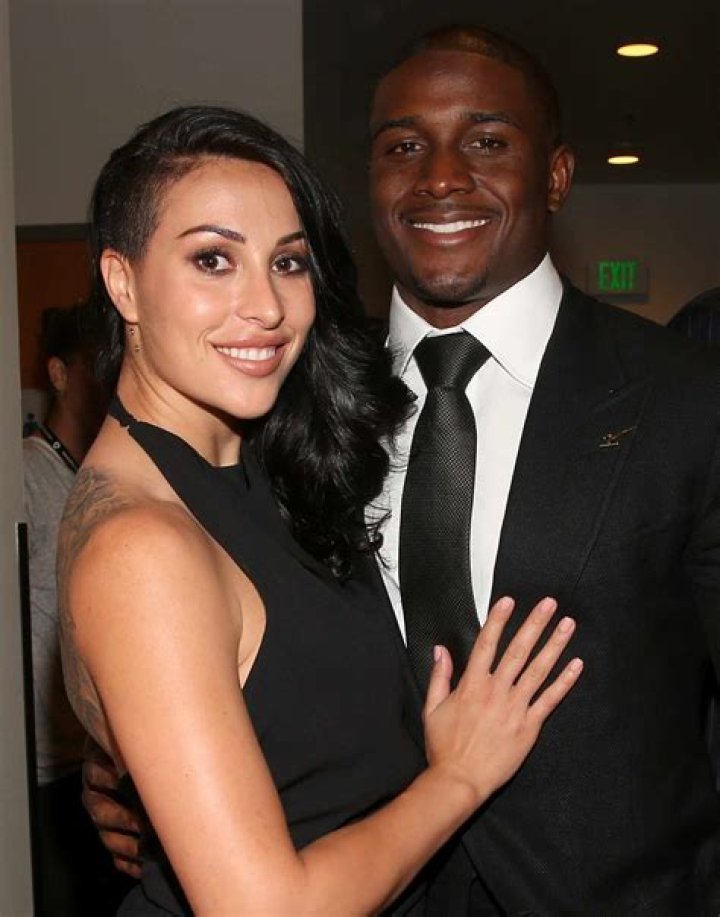 Who is Reggie Brown Dating Now?