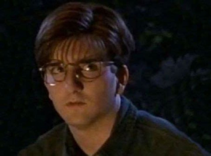 Who is Ross Hull Dating Now?