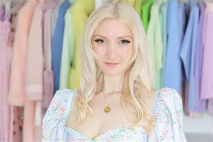 YouTube Star ‘Pretty Pastel Please’, Alexandra, Dead At 30