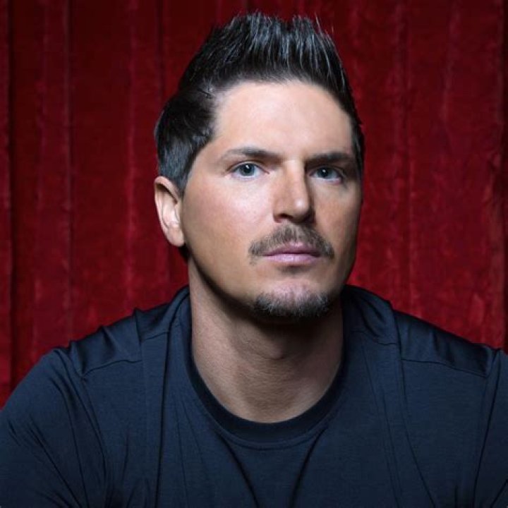 Zak Bagans Height, Weight, Age, Girlfriend, Family, Biography
