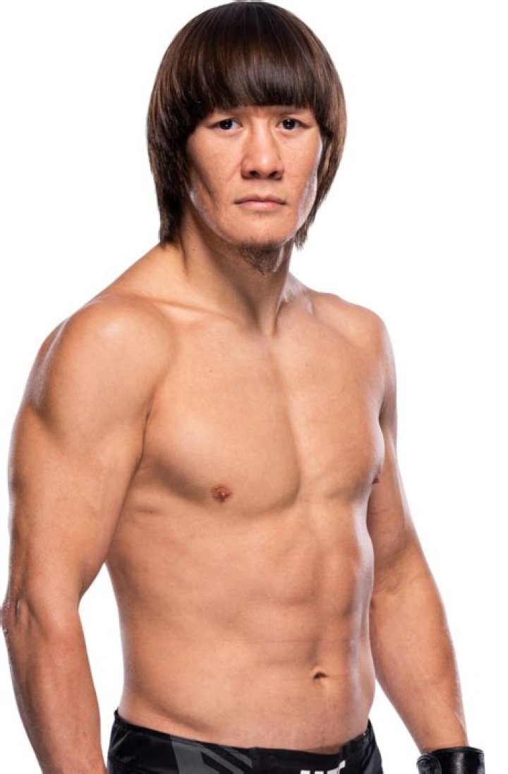 Zhalgas Zhumagulov UFC Career, Record, and Salary; Is he Married? (Nationality., Age, Next Fight)